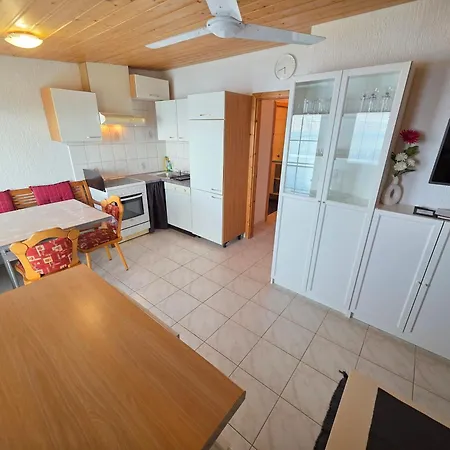 Anita 3 - 150m From The