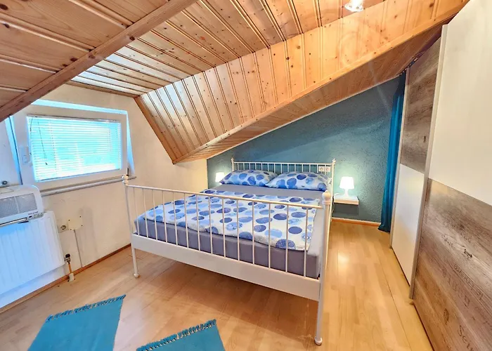 Anita 3 - 150m From The アパート ノヴィ・ヴィノドロスキー