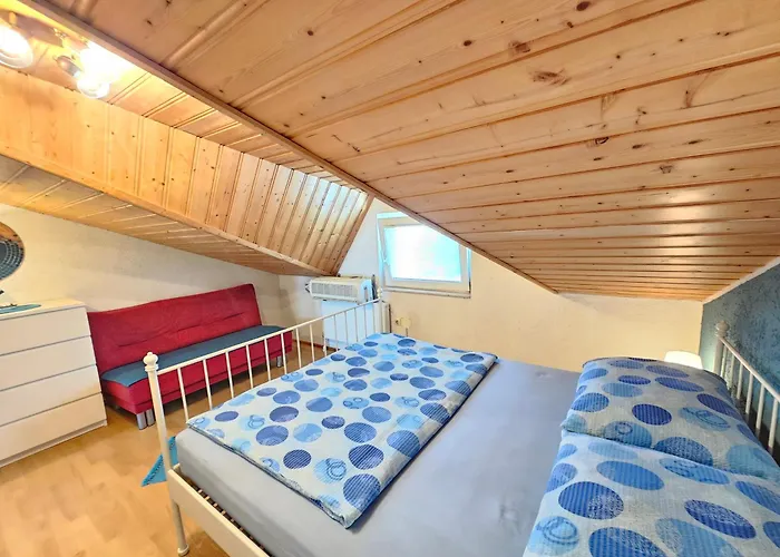 アパート Anita 3 - 150m From The